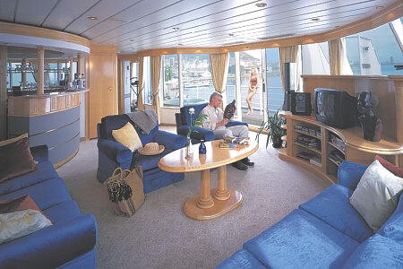 Best Cruises Croisieres de Luxe: Cunard (Caronia, Queen Elizabeth 2, QM2)